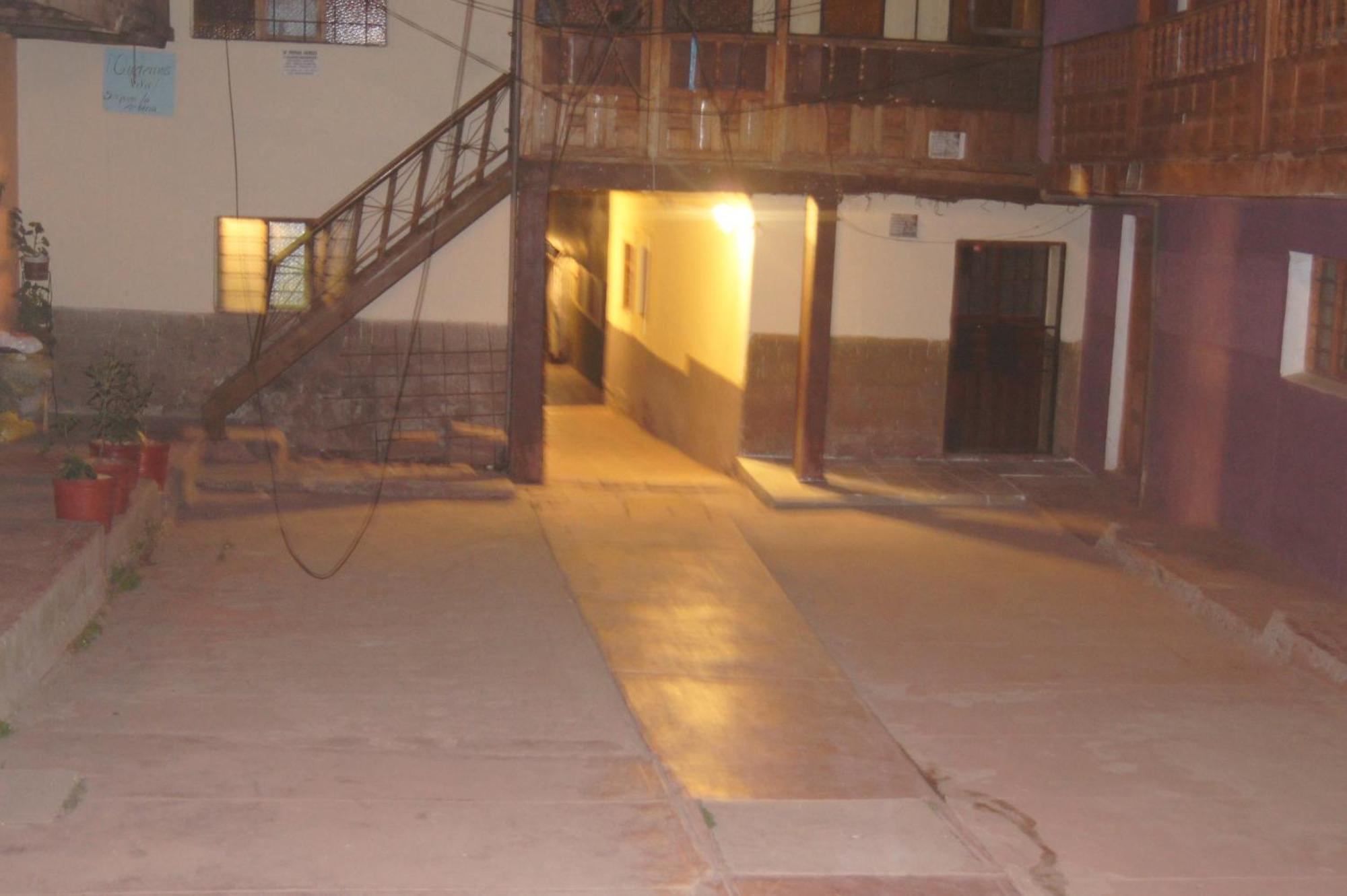 Hatun Quilla Cusco Bagian luar foto