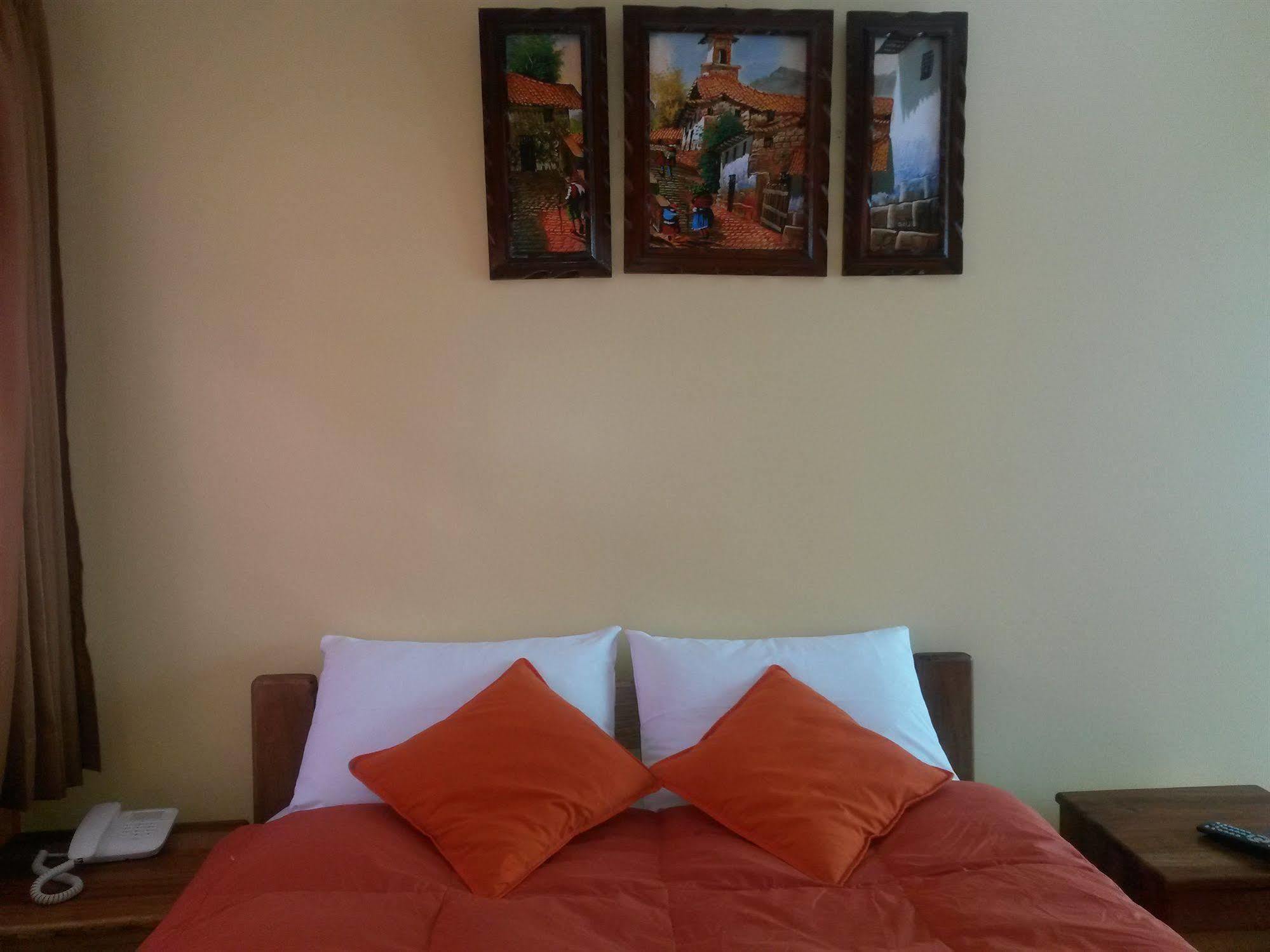 Hatun Quilla Cusco Bagian luar foto
